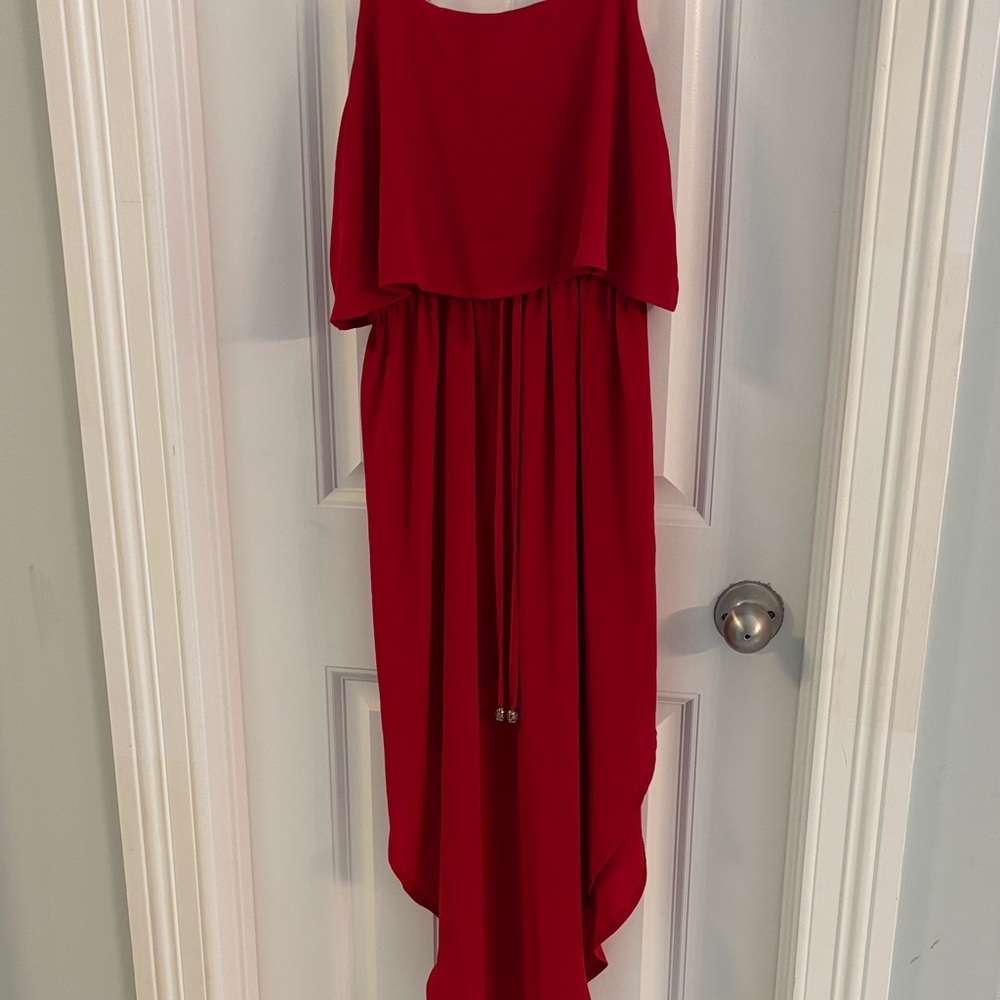 Elegant Red High-Low Sleeveless Dress with Waist Tie